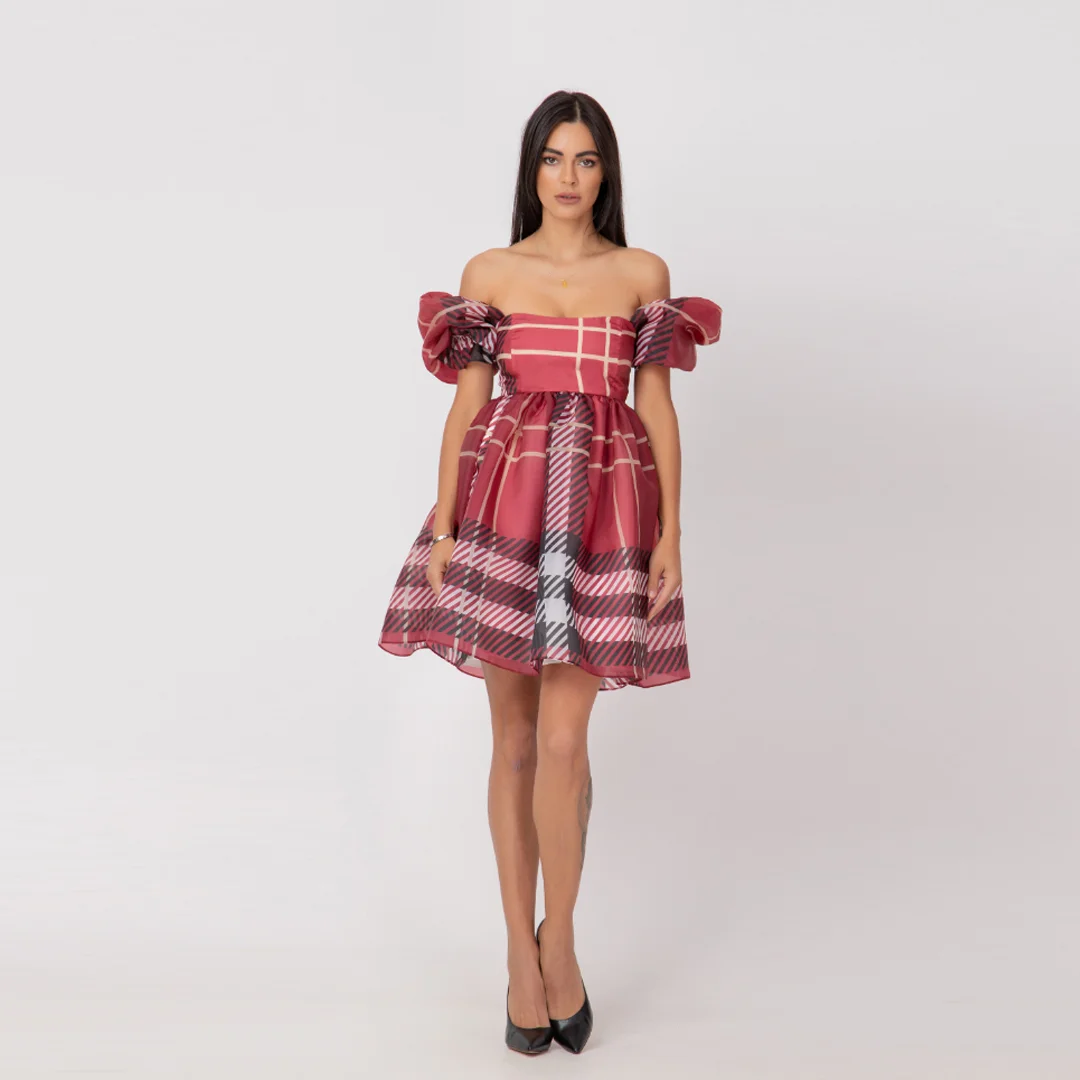 Rochie de damă în carouri