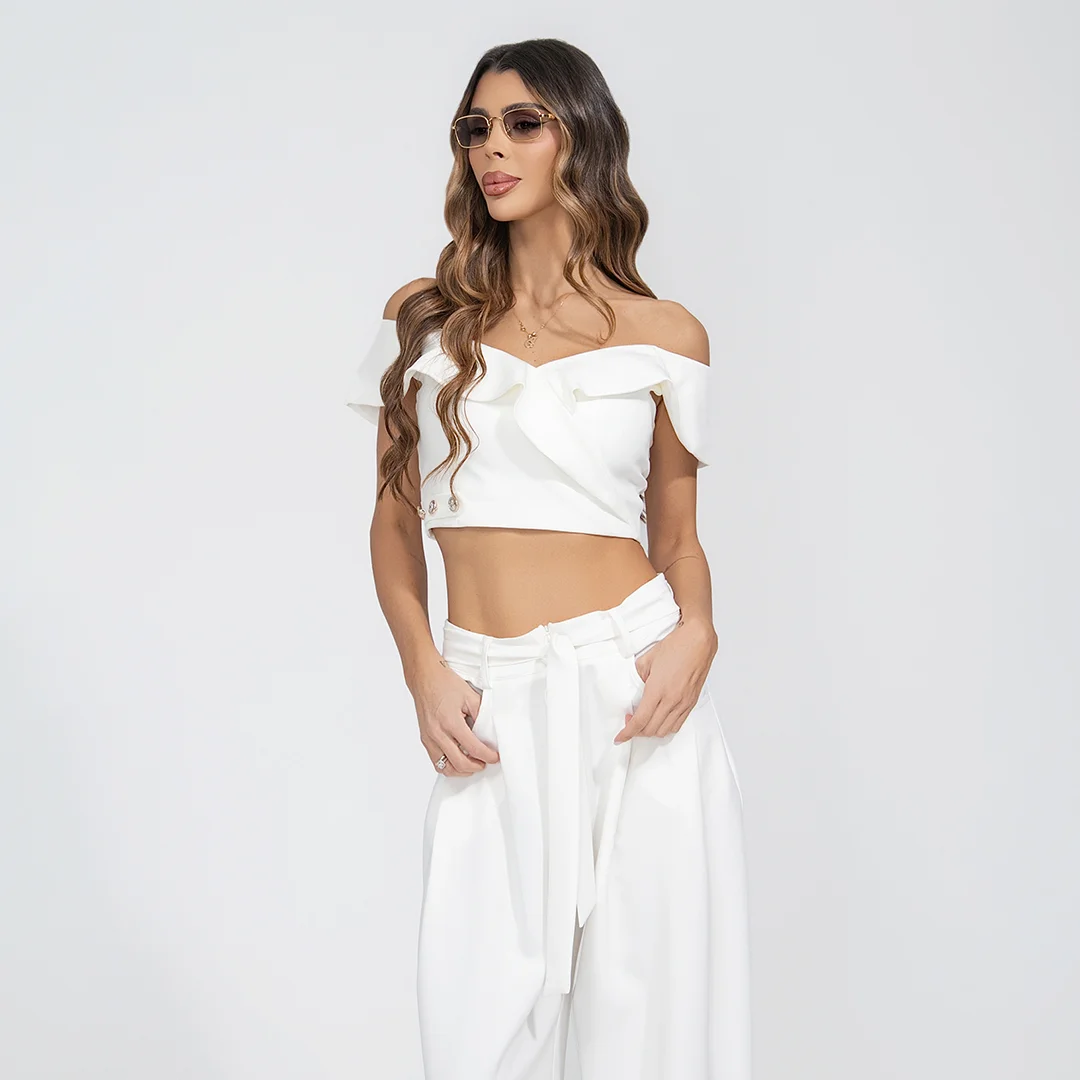 Bustiera cu umere cazute