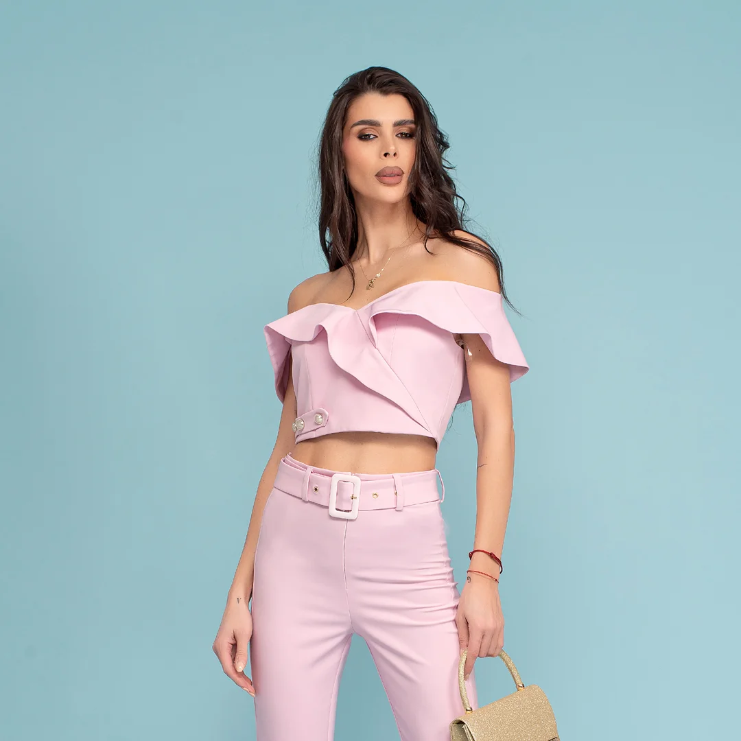 Bustiera cu umere cazute